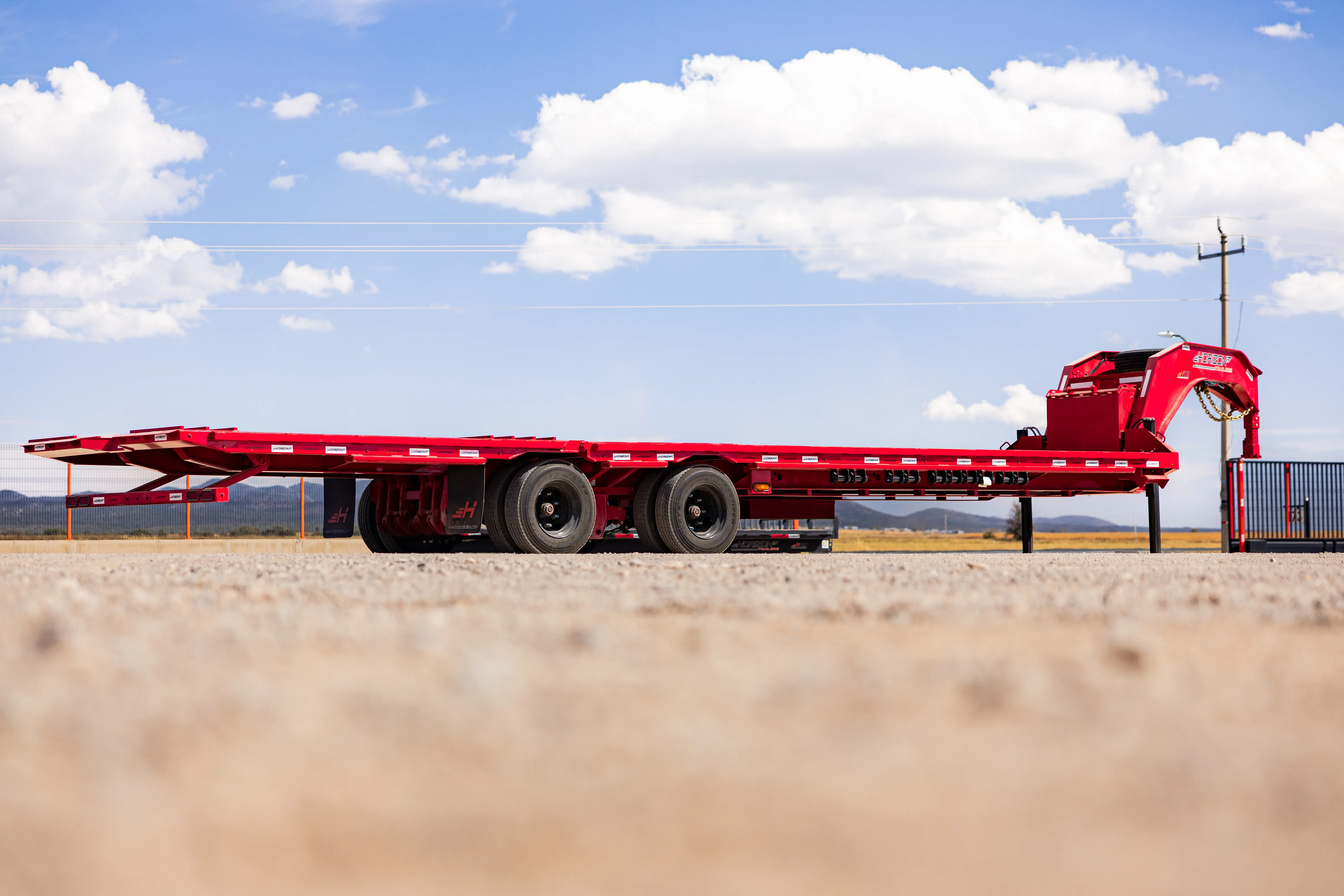 horizon trailers img